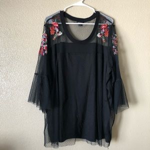 Plus-size Floral embroidered mesh top